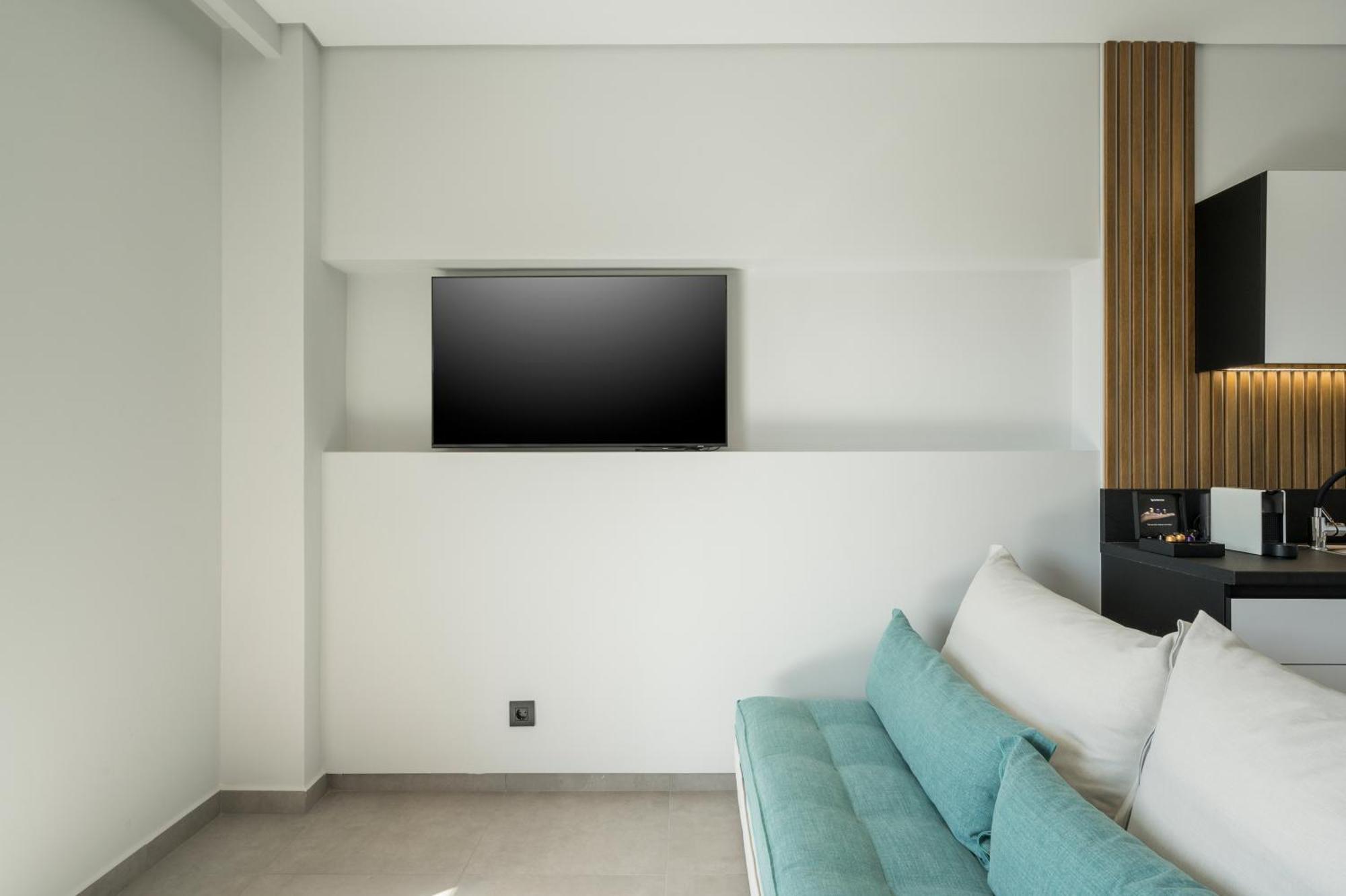 Ostrakon Suites Agia Marina  Exterior photo