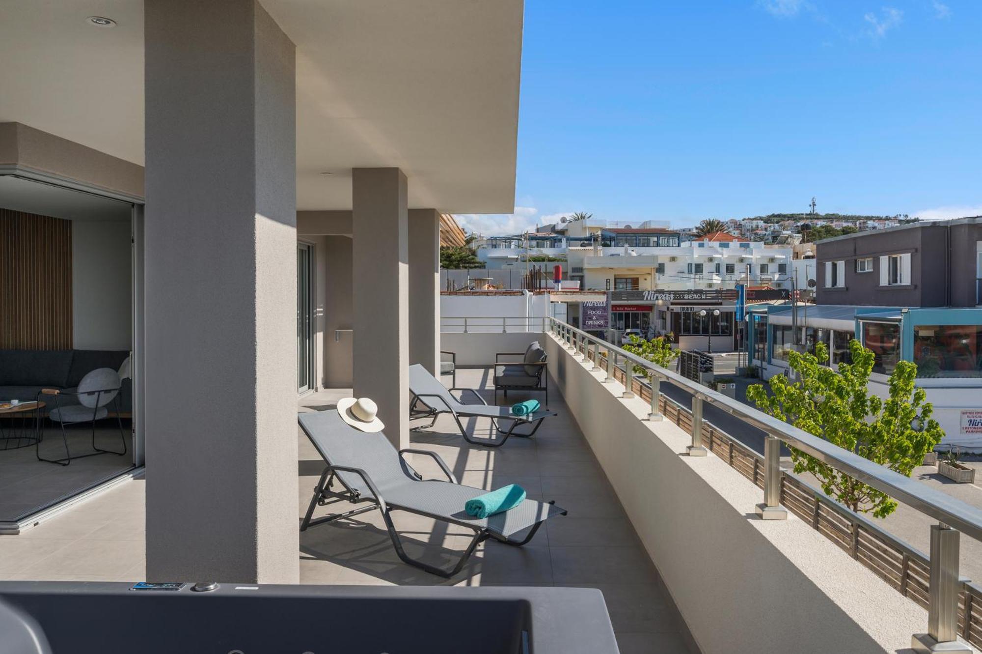 Ostrakon Suites Agia Marina  Exterior photo